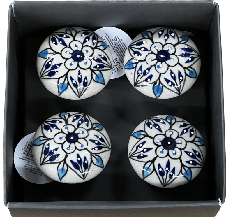 Set of 4 Hand Painted Ceramic Cabinet,Drawer Knobs/Waedrobe Pulls, Blue/White (HH5738-6)