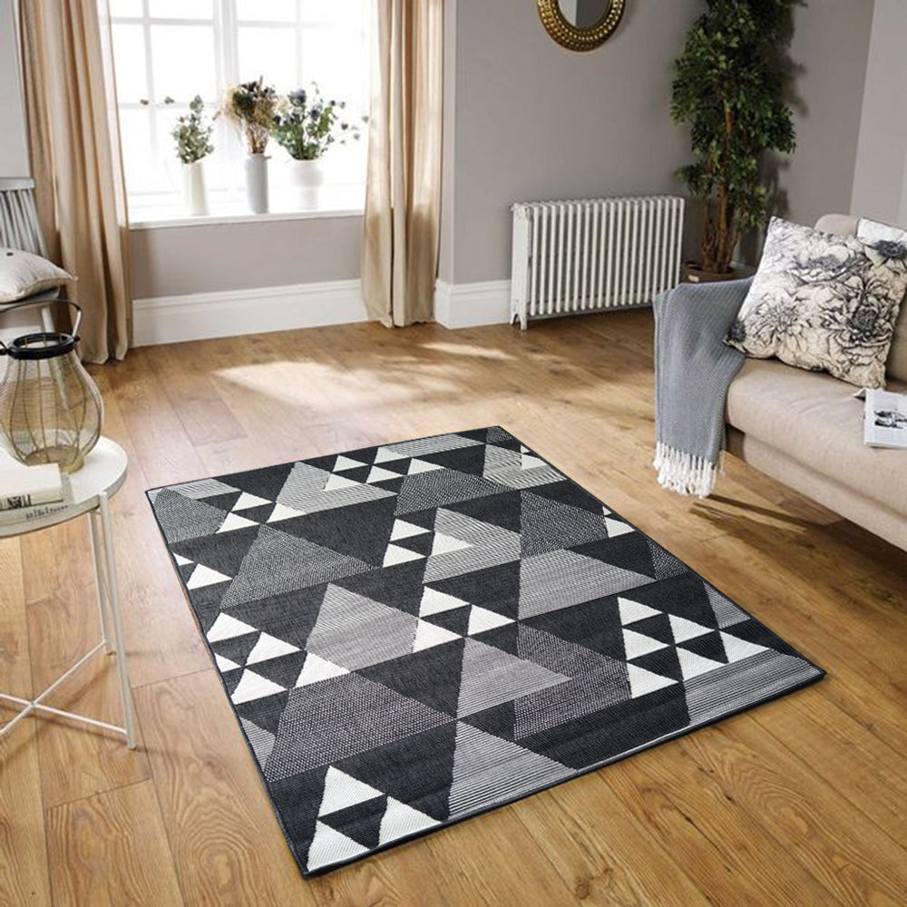 Geometric Rugs Triangles Geometric Triangle Pattern Area Rug (Black/Cream, 120x170cm)